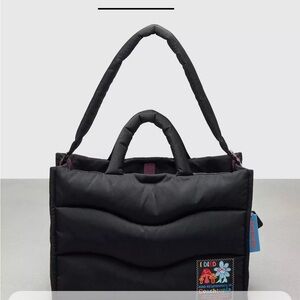 Coachtopia Loop Tote With Wavy Quilting